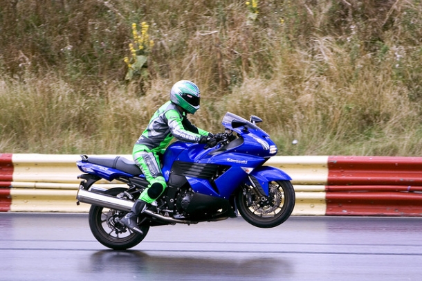 Kawasaki ZZR 1400 Ninja - as motos mais rápidas do mundo